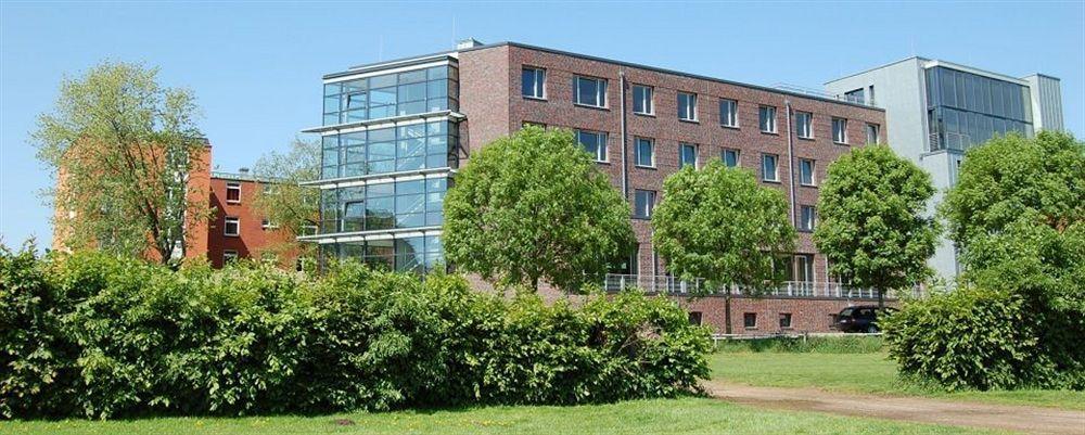 Jugendherberge Hamburg Horner Rennbahn Екстер'єр фото